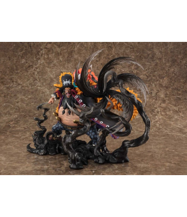 One Piece - Figurine Marshall D. Teach - Figuarts Zero