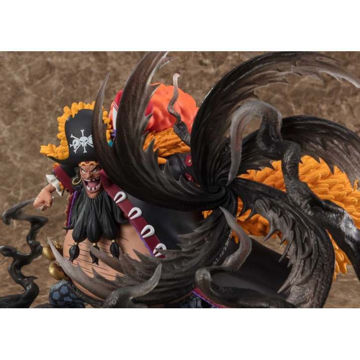 One Piece - Figurine Marshall D. Teach - Figuarts Zero