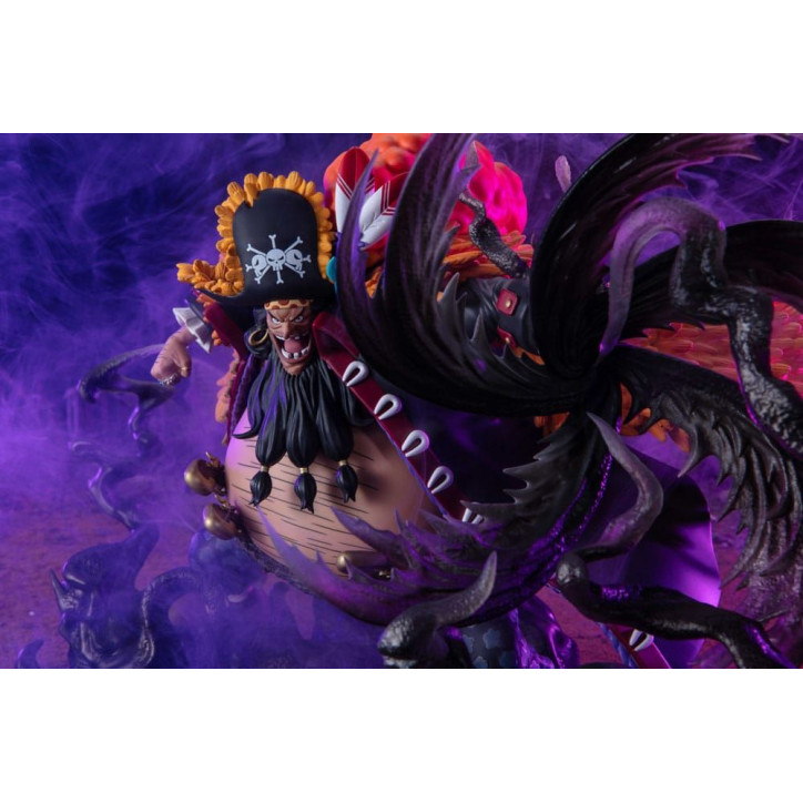 One Piece - Figurine Marshall D. Teach - Figuarts Zero